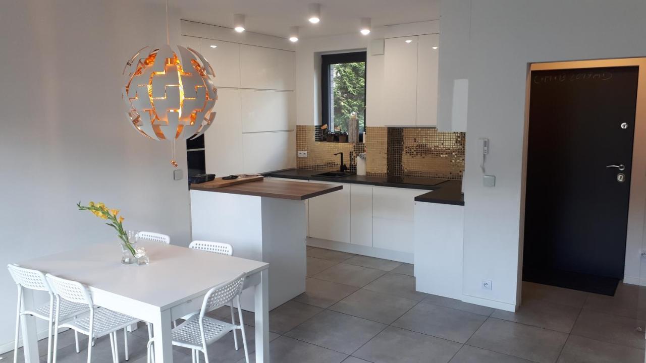 Luxury Apartment With Own Parking ホジューフ エクステリア 写真